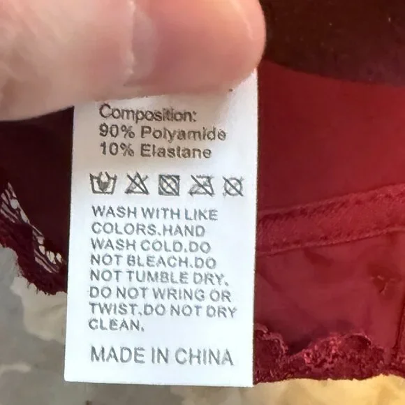 Abercrombie & Fitch Red Lace Bralette - NWOT - Picture 4 of 4